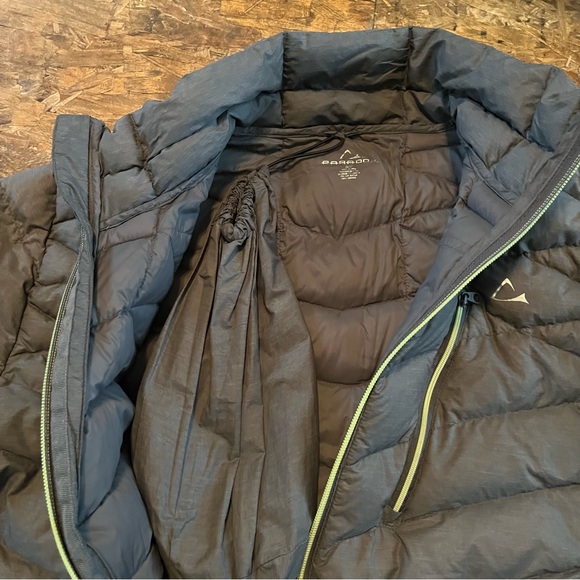 Ladies small Paradox packable down jacket - Picture 3 of 3